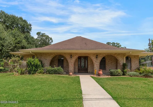 1st image of 1100 W Gilman Rd, Lafayette, LA 70501 | MLS# 2600000110