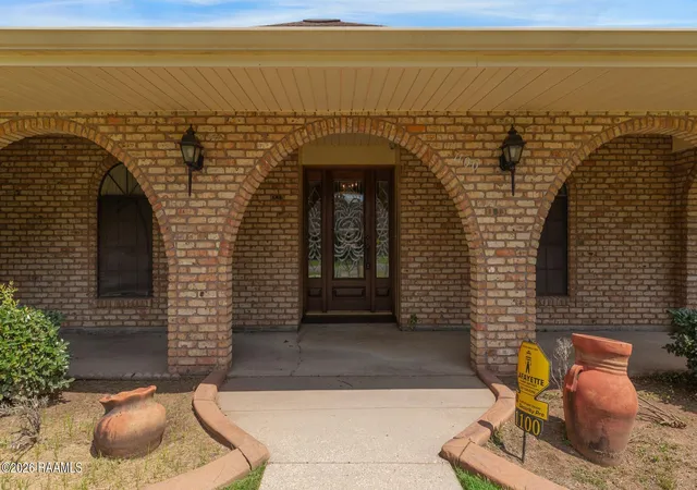 2nd image of 1100 W Gilman Rd, Lafayette, LA 70501 | MLS# 2600000110