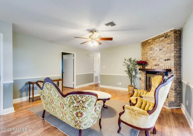 Photo 3 of Sale Pending at 106 Alpha Dr, Lafayette, LA 70506 | MLS# 2600005881 | Listing updated on 2026-08-31