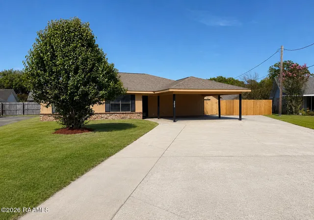 Photo 1 of Single family home for sale at 3055 Paddlewheel Rd, Maurice, LA 70555 | MLS# 2600007750 | Listing updated on 2026-09-09