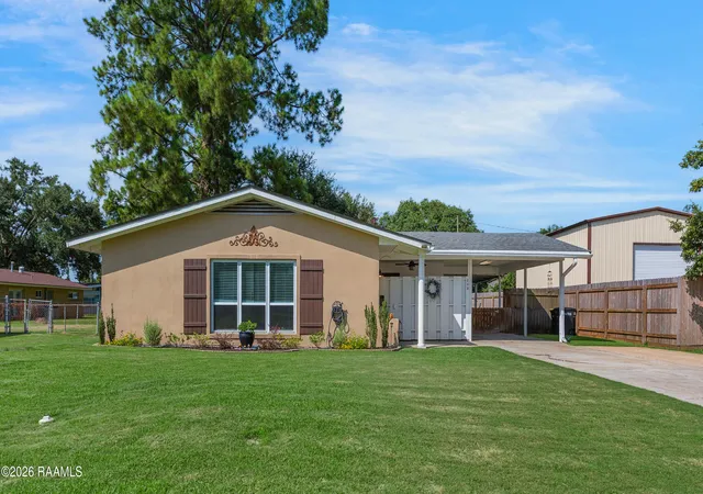 1st image of 205 Carmen St, New Iberia, LA 70563 | MLS# 2600006803