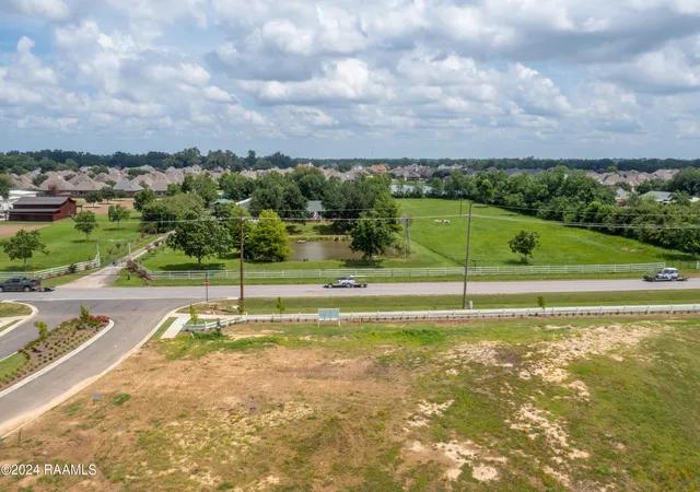 3rd image of 101 Sea Island Ln, Youngsville, LA 70592 | MLS# 2600007179