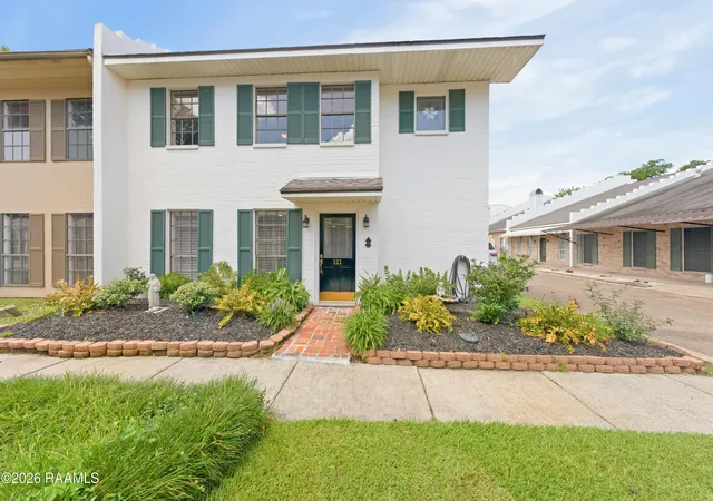 2nd image of 305 Halcott Dr #121, Lafayette, LA 70503 | MLS# 2600006441