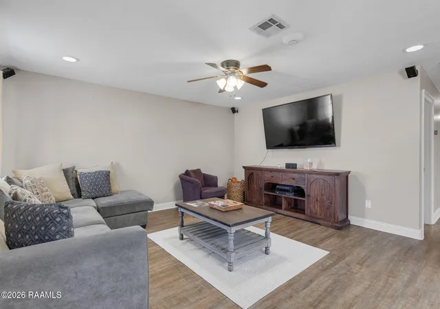 Photo 3 of Single family home for sale at 213 Meda Rd, Duson, LA 70529 | MLS# 2600007855 | Listing updated on 2026-10-07