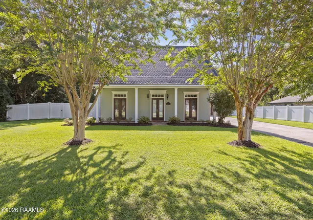 image of 13801 Lynnedale Loop, Abbeville, LA 70510 | MLS# 2600006345