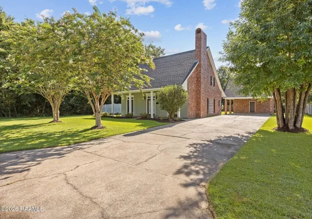 image of 13801 Lynnedale Loop, Abbeville, LA 70510 | MLS# 2600006345