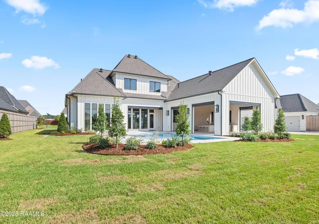 Homes for sale in Youngsville, LA | 104 Dusty Ridge Dr, Youngsville, LA 70592 | MLS# 25000320