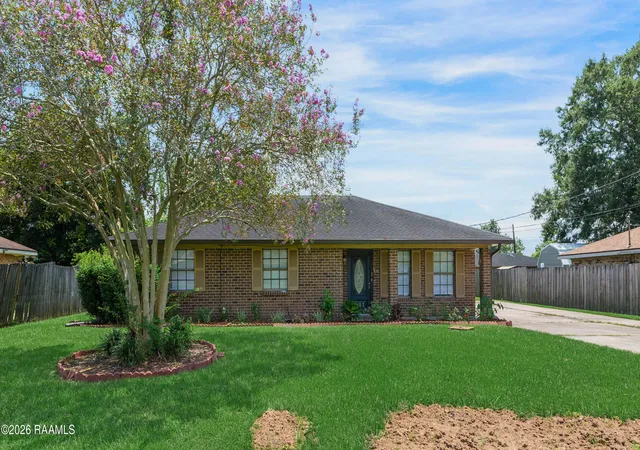 1st image of 941 Begnaud St, Breaux Bridge, LA 70517 | MLS# 2600007155