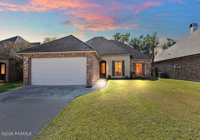 1st image of 239 Ivory St, Lafayette, LA 70506 | MLS# 2600003326