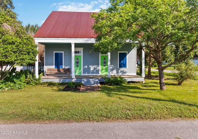 Homes for sale in Washington, LA | 219 N Corso St, Washington, LA 70589 | MLS# 2500002142