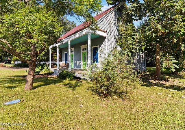 Homes for sale in Washington, LA | 219 N Corso St, Washington, LA 70589 | MLS# 2500002142