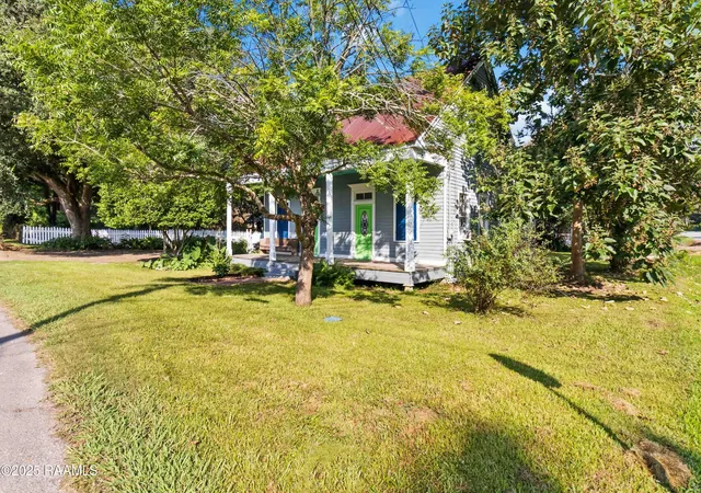Homes for sale in Washington, LA | 219 N Corso St, Washington, LA 70589 | MLS# 2500002142