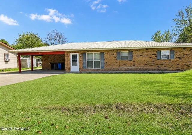 Photo 1 of Single family home for sale at 719 Lillian St, New Iberia, LA 70560 | MLS# 2600002308 | Listing updated on 2026-09-15