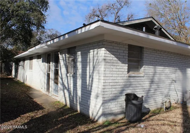 Homes for sale in Alexandria, LA | 2315 Huffman St #2313, Alexandria, LA 71301 | MLS# 2600005730