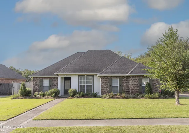 1st image of 1019 Woodridge Dr, Breaux Bridge, LA 70517 | MLS# 2600007607
