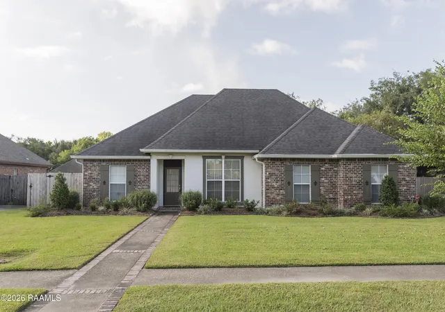 2nd image of 1019 Woodridge Dr, Breaux Bridge, LA 70517 | MLS# 2600007607