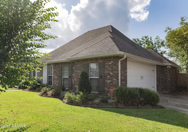 image of 1019 Woodridge Dr, Breaux Bridge, LA 70517 | MLS# 2600007607