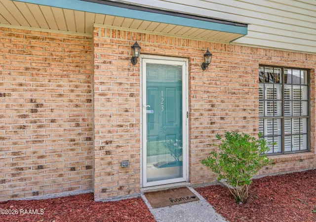 3rd image of 305 Halcott Dr #123, Lafayette, LA 70503 | MLS# 2600007546