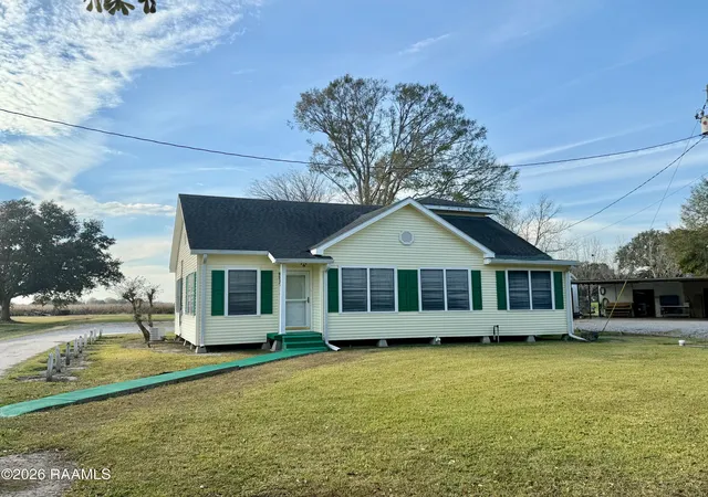 Homes for sale in New Iberia, LA | 9217 Harold Landry Rd, New Iberia, LA 70563 | MLS# 2600000235