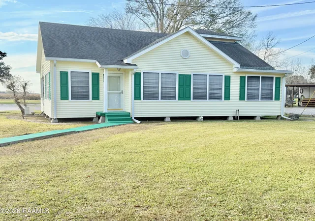 Homes for sale in New Iberia, LA | 9217 Harold Landry Rd, New Iberia, LA 70563 | MLS# 2600000235