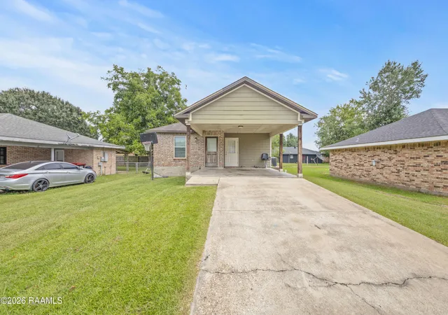 Photo 1 of Single family home for sale at 113 Crooked Creek, Lafayette, LA 70507 | MLS# 2600008078 | Listing updated on 2026-08-28