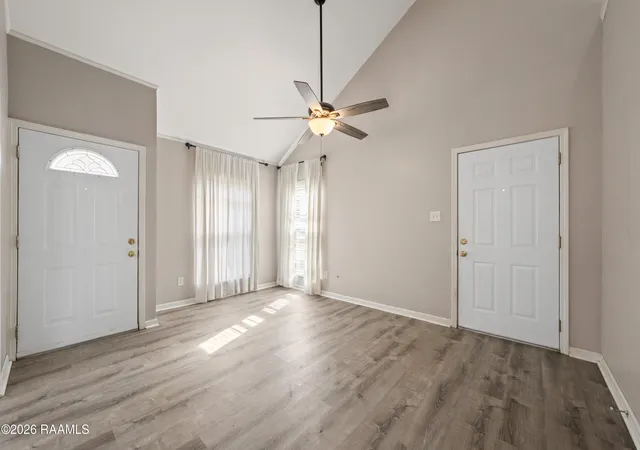 Photo 4 of Sale Pending at 105 Williamsburg Cir #D, Lafayette, LA 70508 | MLS# 2600007805 | Listing updated on 2026-09-18