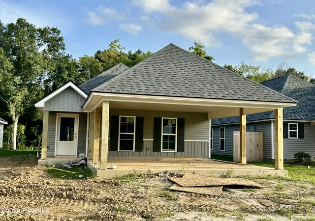 3rd image of 215 Camerons Cove Dr, Carencro, LA 70520 | MLS# 2600006387