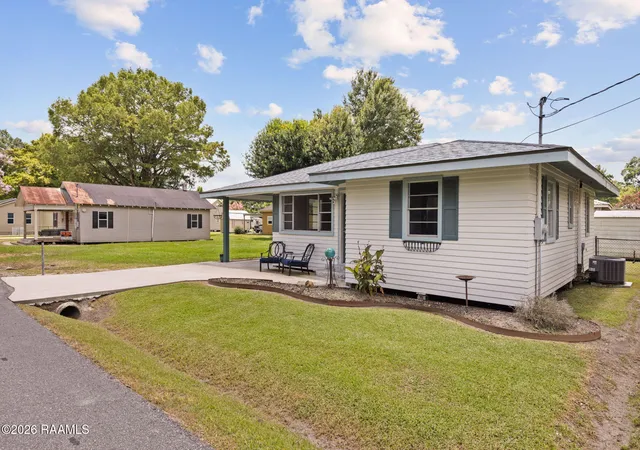 2nd image of 815 Avenue A, Scott, LA 70583 | MLS# 2600007442
