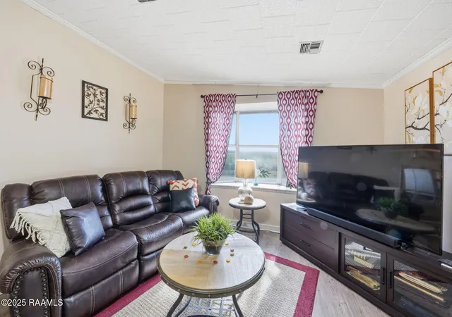 Photo 4 of Single family home for sale at 2001 Segura Rd, New Iberia, LA 70560 | MLS# 2500005373 | Listing updated on 2026-07-24