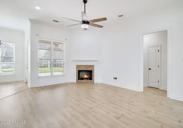 Photo 4 of Single family home for sale at 214 Lexi Fls Ln, Broussard, LA 70518 | MLS# 2600006297 | Listing updated on 2026-09-17