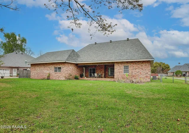 4th image of 2018 La Belle Villa Rd, New Iberia, LA 70563 | MLS# 2600006339