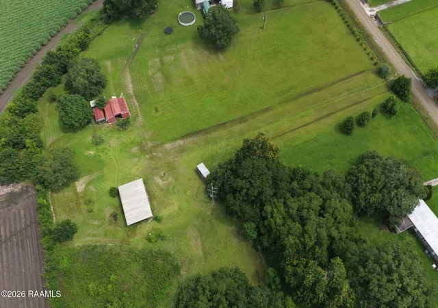 Photo 4 of House for sale at 4612 Old La 25, New Iberia, LA 70560 | MLS# 2600006814 | Listing updated on 2026-08-31