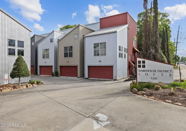 Photo 2 of Townhouse for sale at 1201 S College Rd #2, Lafayette, LA 70503 | MLS# 2600002930 | Listing updated on 2026-09-17