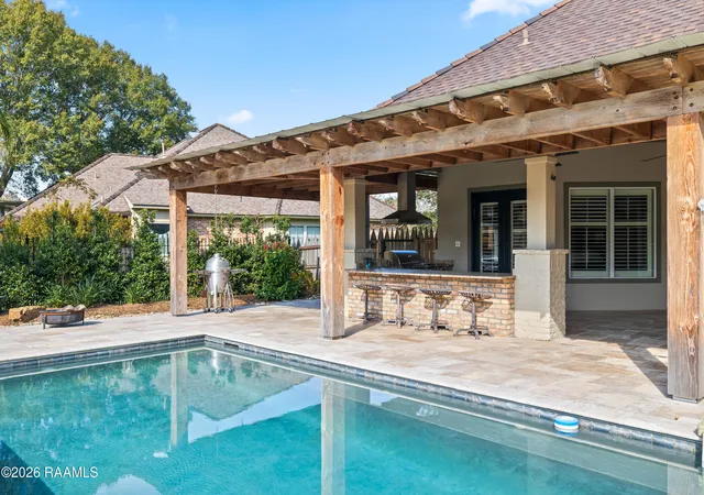 Photo 2 of Single family home for sale at 204 Inverness Ln, Broussard, LA 70518 | MLS# 2600004336 | Listing updated on 2026-09-08