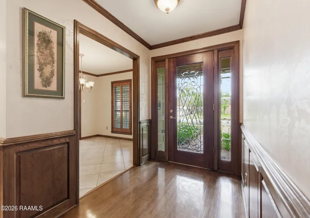 2nd image of 542 Robert Lee Cir, Lafayette, LA 70506 | MLS# 2600004672
