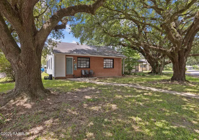 Photo 1 of Single family home for sale at 612 Hacker St, New Iberia, LA 70560 | MLS# 2600007278 | Listing updated on 2026-10-13