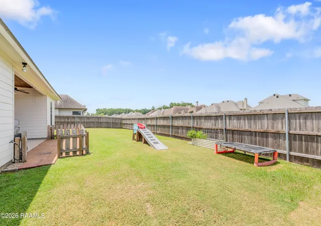 Photo 4 of Sale Pending at 405 Sleepy Brk Rd, Lafayette, LA 70508 | MLS# 2600007026 | Listing updated on 2026-09-09