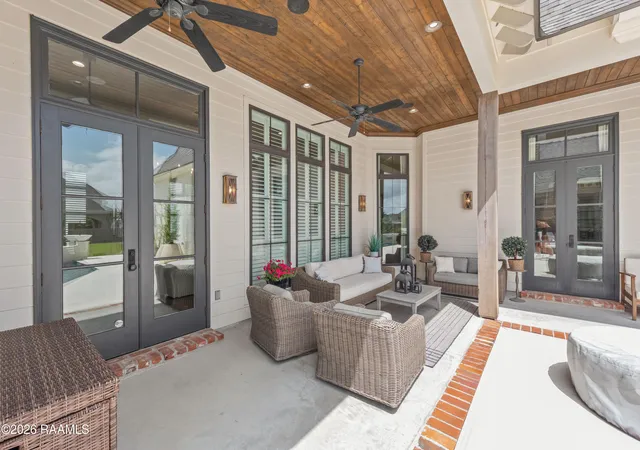 Photo 3 of Sale Pending at 115 Kingfisher Dr, Lafayette, LA 70508 | MLS# 2600003365 | Listing updated on 2026-09-09