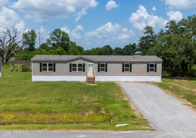 1st image of 113 Dewaldo St, Scott, LA 70583 | MLS# 2600004395