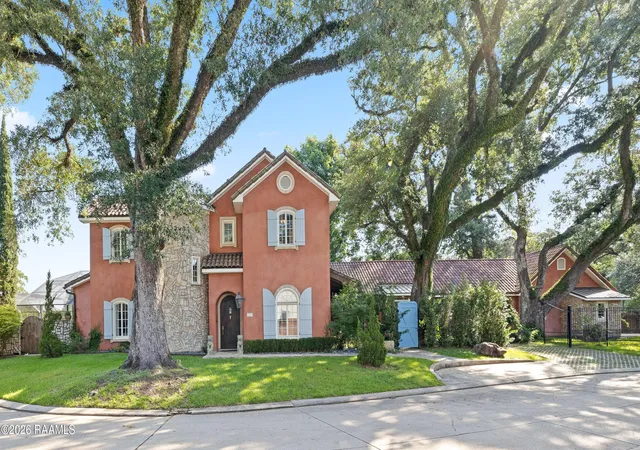 Photo 1 of Single family home for sale at 109 Mossy Oaks Ave, Lafayette, LA 70503 | MLS# 2600004922 | Listing updated on 2026-08-12