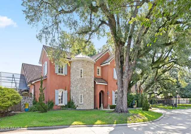 Photo 2 of Single family home for sale at 109 Mossy Oaks Ave, Lafayette, LA 70503 | MLS# 2600004922 | Listing updated on 2026-08-12