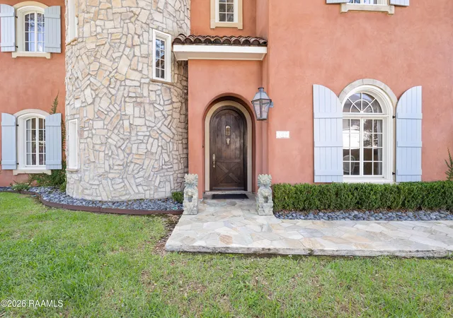 Photo 3 of Single family home for sale at 109 Mossy Oaks Ave, Lafayette, LA 70503 | MLS# 2600004922 | Listing updated on 2026-08-12