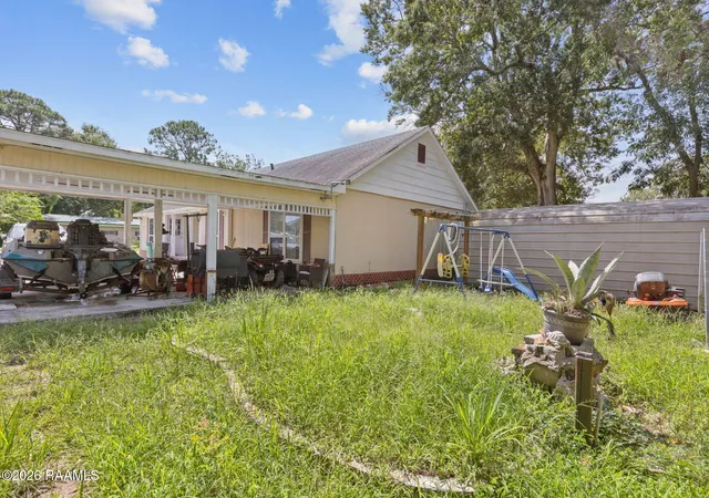 15th image of 506 S East St, Abbeville, LA 70510 | MLS# 2600006336