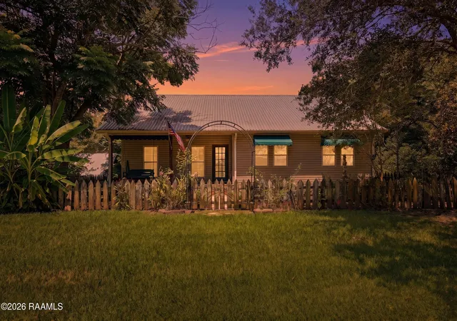 Photo 1 of Single family home for sale at 86 Hidden Hills Lake Rd, Arnaudville, LA 70512 | MLS# 2600006777 | Listing updated on 2026-08-12