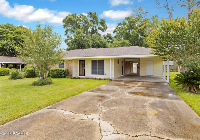 1st image of 165 Radcliffe Dr, Lafayette, LA 70501 | MLS# 2600005341