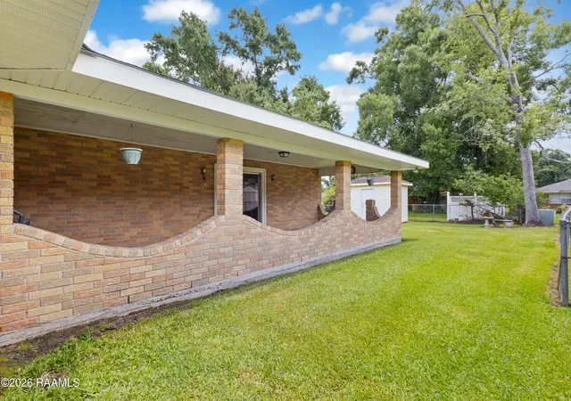 3rd image of 165 Radcliffe Dr, Lafayette, LA 70501 | MLS# 2600005341