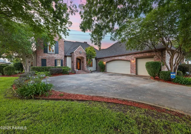 Homes for sale in Broussard, LA | 103 Masterspoint Dr, Broussard, LA 70518 | MLS# 2020024171
