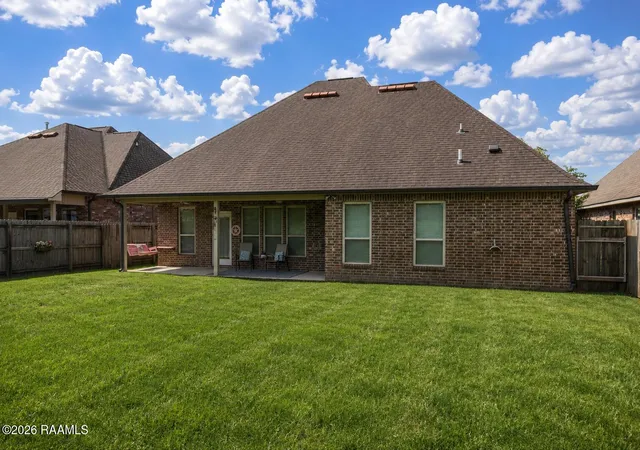 Homes for sale in Broussard, LA | 217 Lexi Falls Ln, Broussard, LA 70518 | MLS# 2600005868