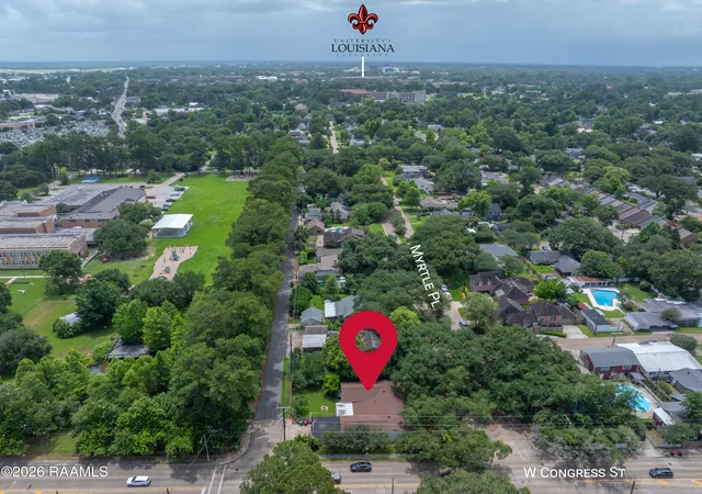 Photo 2 of Sale Pending at 720 Myrtle Pl, Lafayette, LA 70506 | MLS# 2600005010 | Listing updated on 2026-09-21