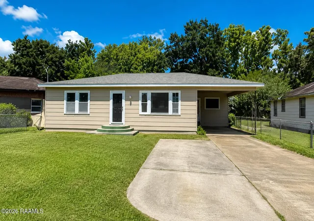 2nd image of 712 Arthur St, Lafayette, LA 70501 | MLS# 2600007816